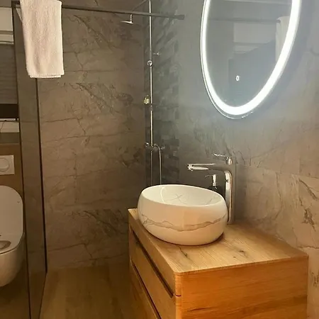 Olive Oasis Penthouse With Jacuzzi * Задар
